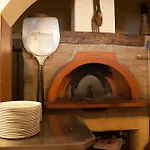 Hotel Ristorante Montenerone Il Poeta 3*