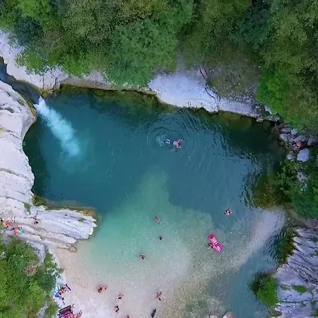 Hotel Ristorante Montenerone Il Poeta 3*