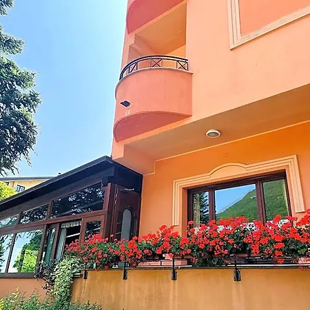 Ristorante Montenerone Il Poeta 3* Apecchio